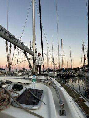 Velero en Denia